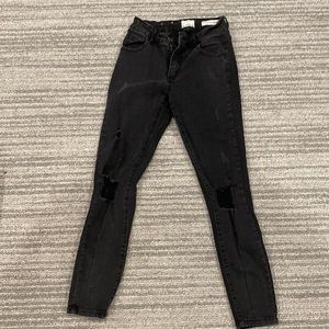 Cotton On- Mid Grazer Skinny- Size 4. Black